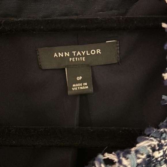 Ann Taylor Tweed Blazer - Picture 2 of 4